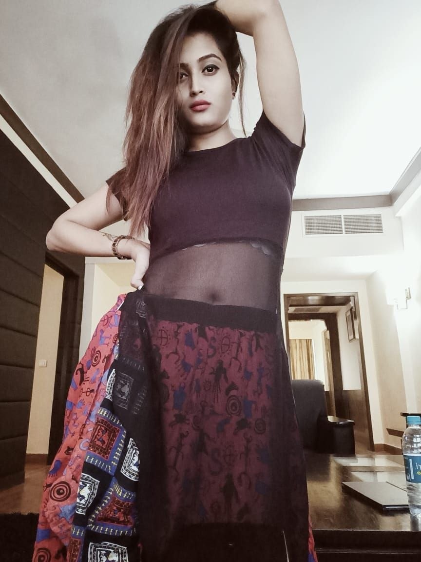 Mumbai Escorts near Golf Course