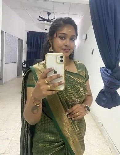Mumbai Escorts near Sector 15A Market