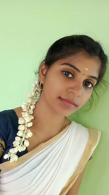 Mumbai Escorts near Mumbai Stadium